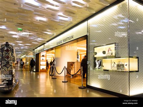 louis vuitton galeries lafayette reviews|louis vuitton exchange rate today.